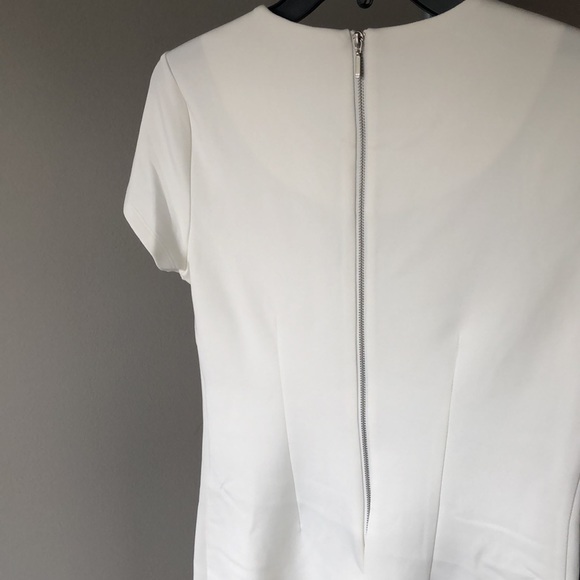 Beaded neckline white dress - Picture 4 of 4